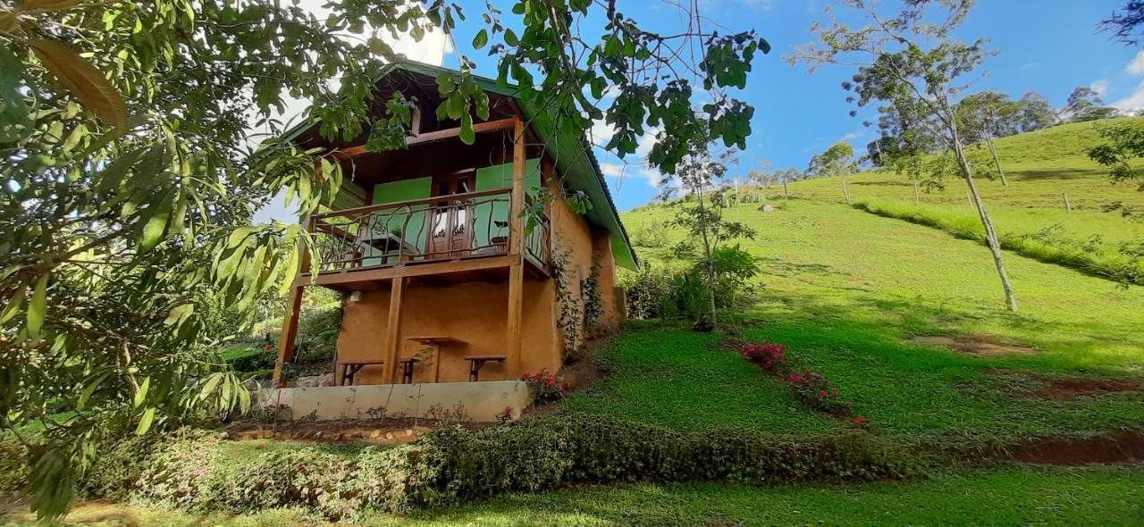 Villa Pau A Pique Chale Bocaina de Minas Exterior foto